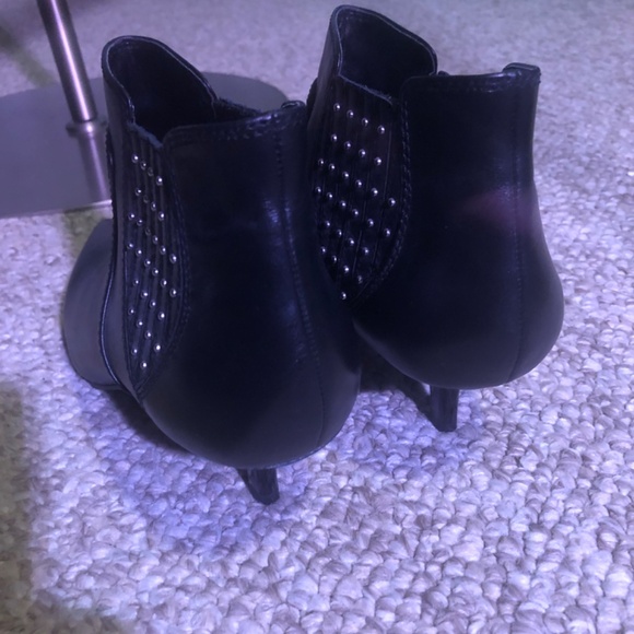 Black booties with silver detailing - Picture 7 of 8